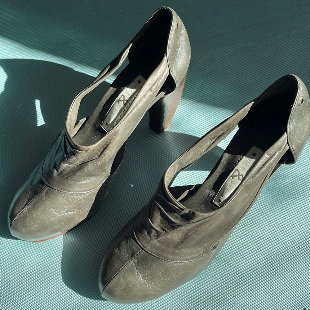 Mike & Chris Lamb Leather Mules size 6 1/2
